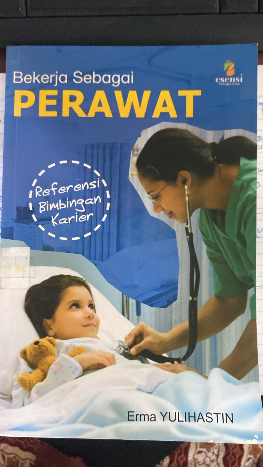BEKERJA SEBAGAI PERAWAT